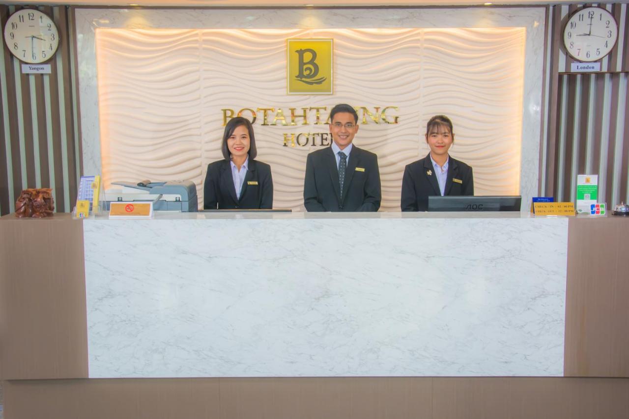 Botahtaung Hotel Yangón Exterior foto